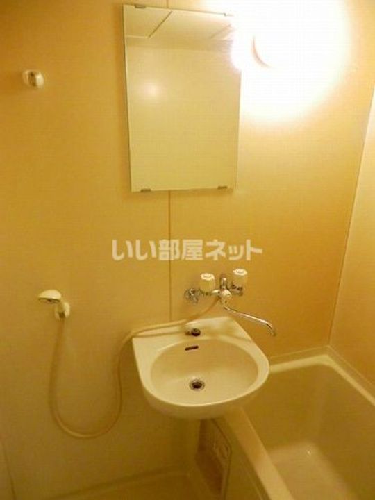 ハミング玉手の内装