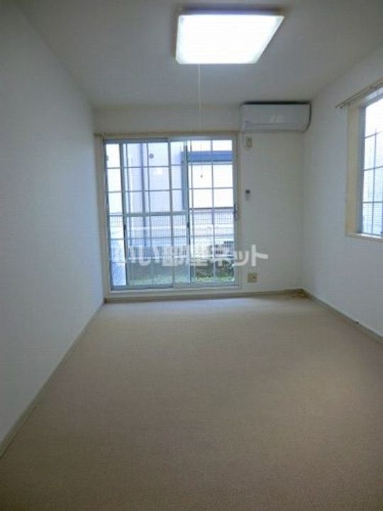 ハミング玉手の居間