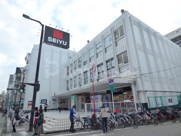 秋葉ビルの周辺