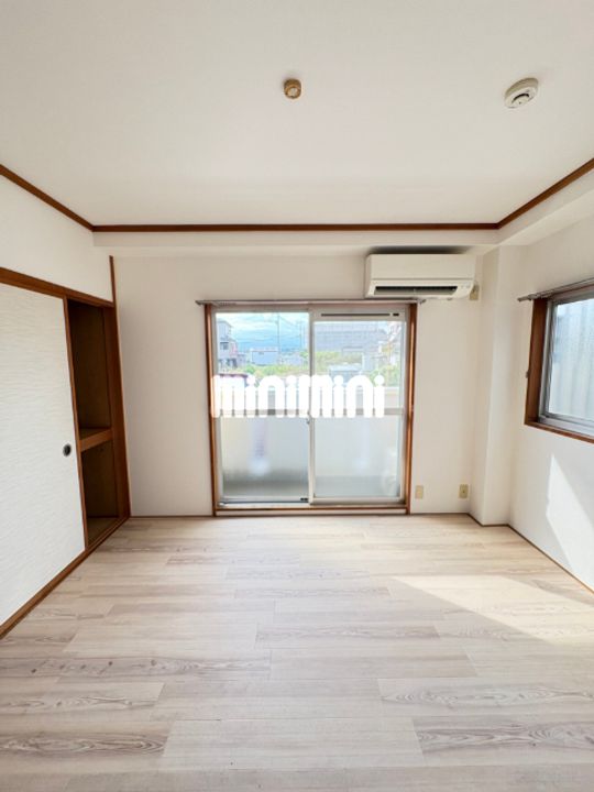 メゾンフルールの居間