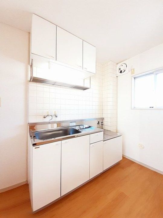 群馬県伊勢崎市美茂呂町(アパート)の賃貸物件のキッチン