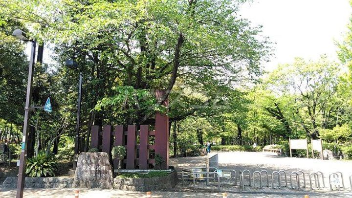 コーラル Aの周辺