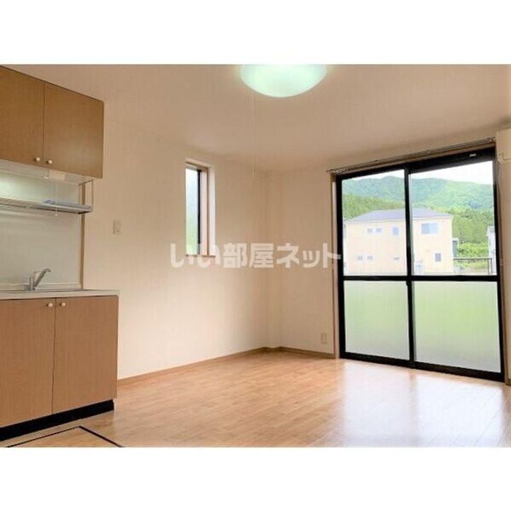 岐阜県中津川市中津川(一戸建)の賃貸物件の居間