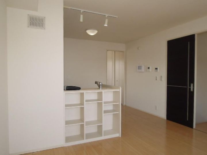 GARDEN HOUSE SHIMOAKAEの居間