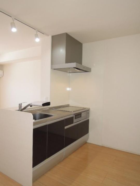 GARDEN HOUSE SHIMOAKAEのキッチン