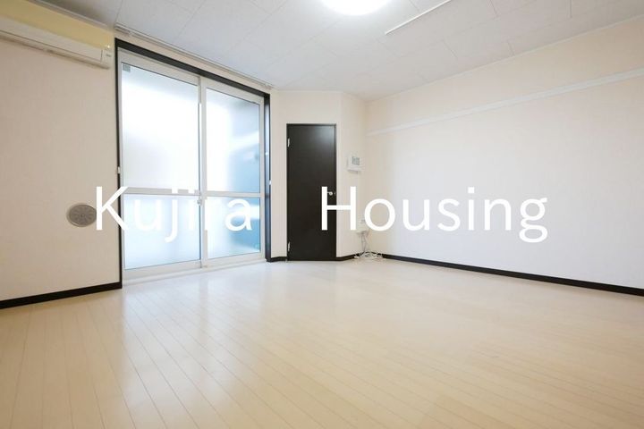 埼玉県さいたま市西区三橋6(マンション)の賃貸物件の居間