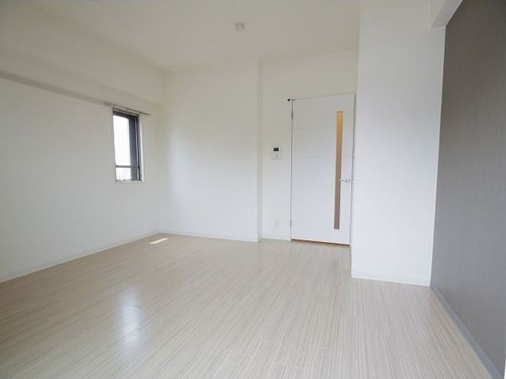 アクアヒルズの居間