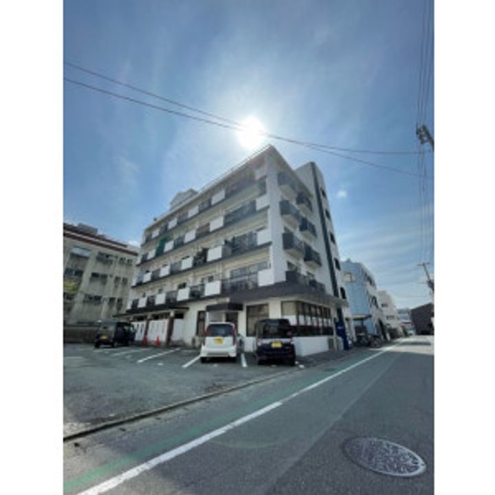 IT本町の外観