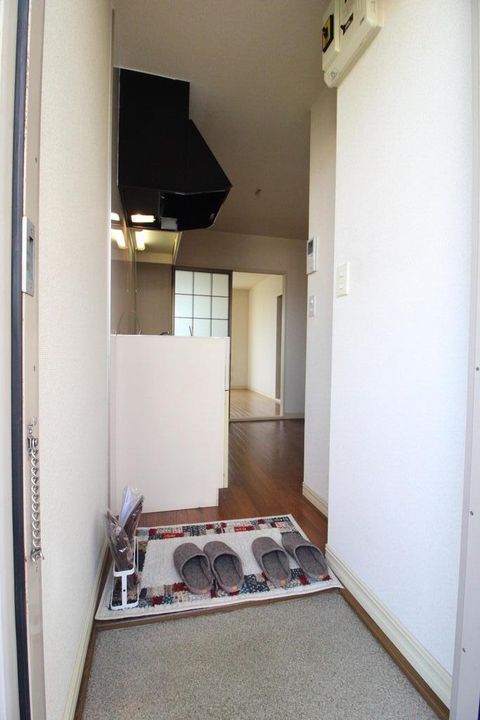 アズール湘南 (2F)の玄関