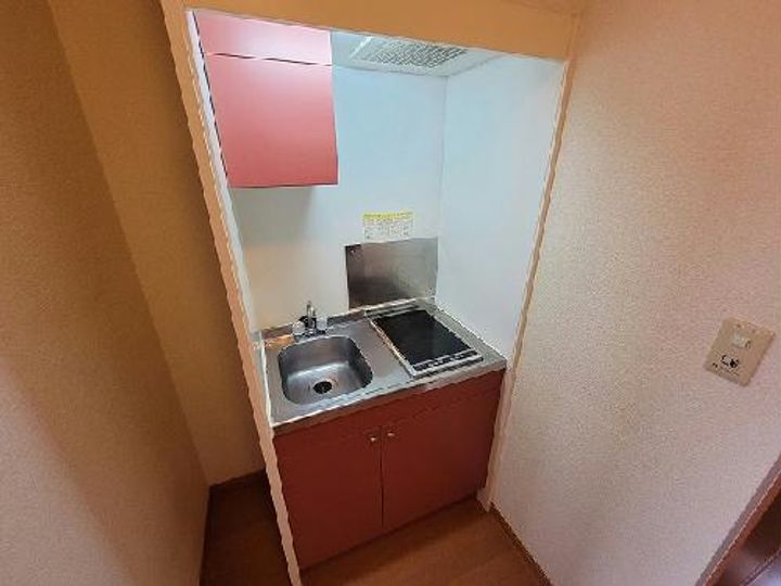 レオパレス春のキッチン