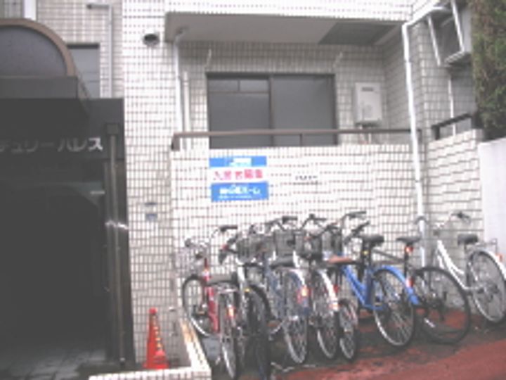 センチュリーパレスの地図