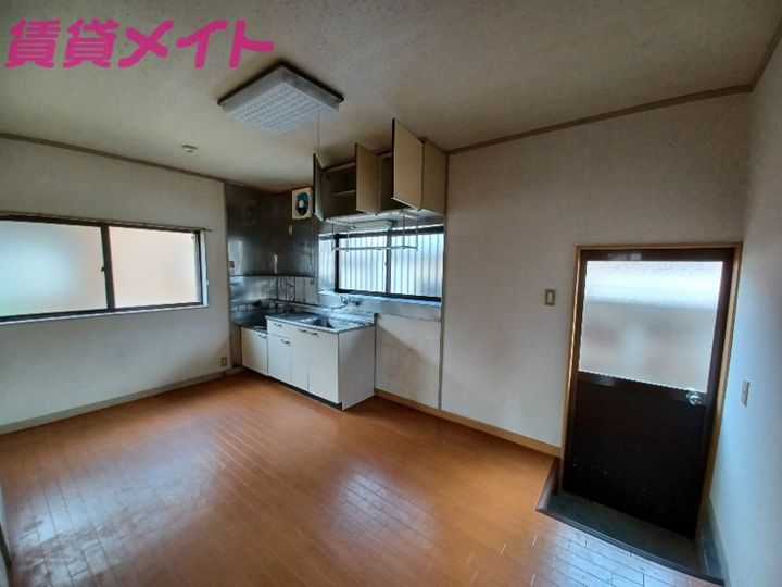 三重県津市大園町(一戸建)の賃貸物件の居間