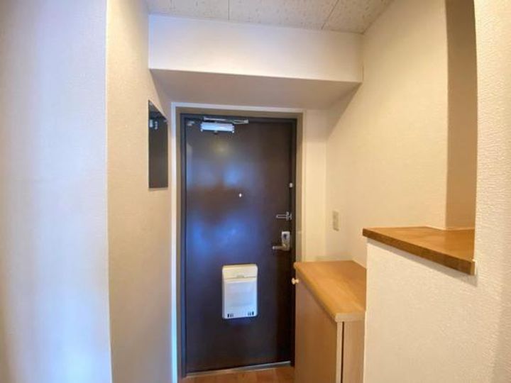 アルティメイトbuilding.楠木の玄関