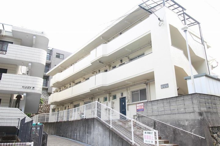 椿谷ビルの外観