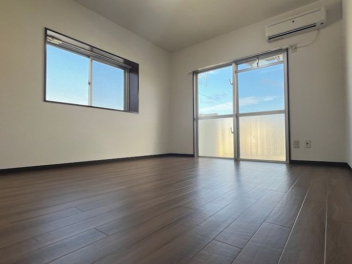 トーマスマンションシャトレ中央の居間