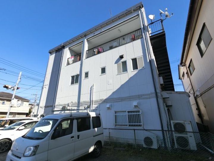 川島ビルの外観