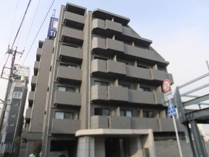 ルーブル学芸大学七番館の外観