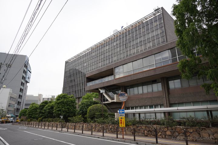 茅野ビルの周辺