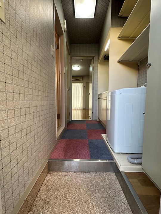 ライフインブロスの玄関