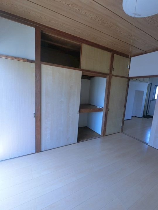 Hinode New Corpの居間