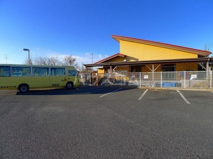 グレイス・フォレストの周辺