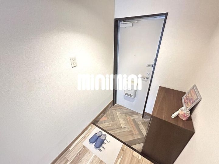Residenceサチネの玄関