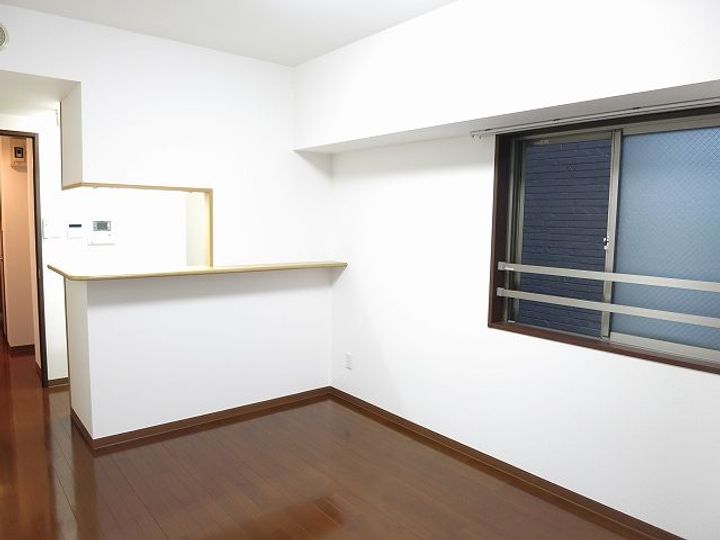 埼玉県越谷市弥生町(マンション)の賃貸物件の居間