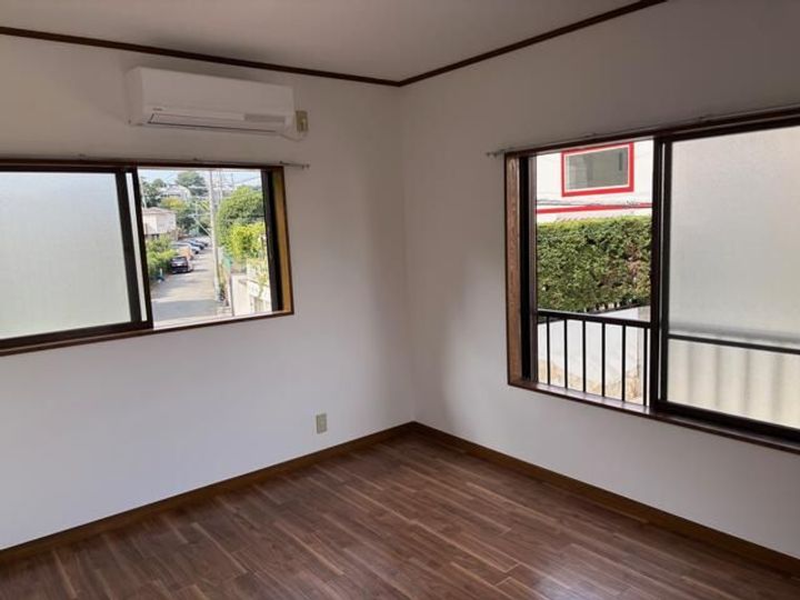 小山橋アパートの居間