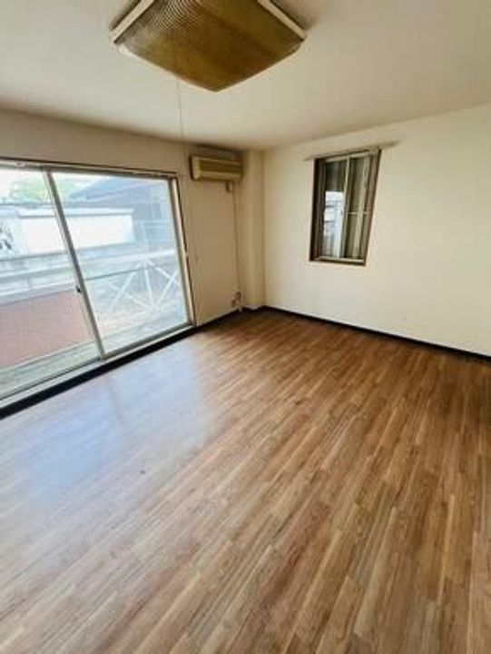 N3(エヌスリー)の内装