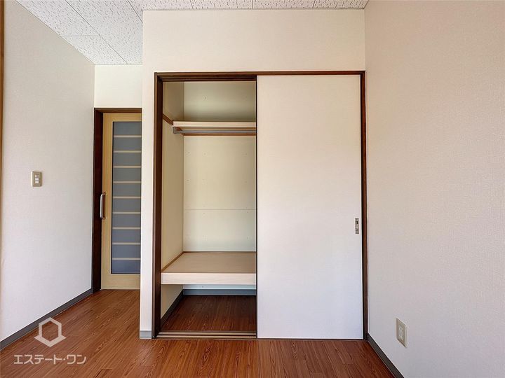 ハイツとみたの森の内装