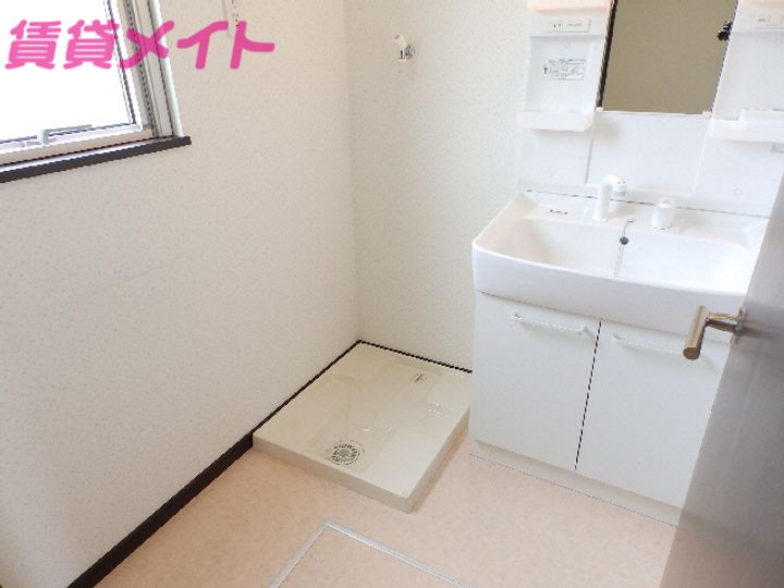 三重県鈴鹿市高岡台2(一戸建)の賃貸物件の内装