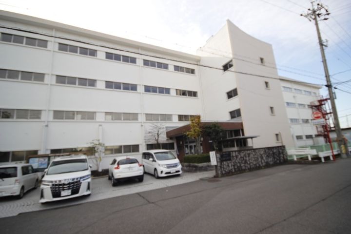 高要コーポの周辺