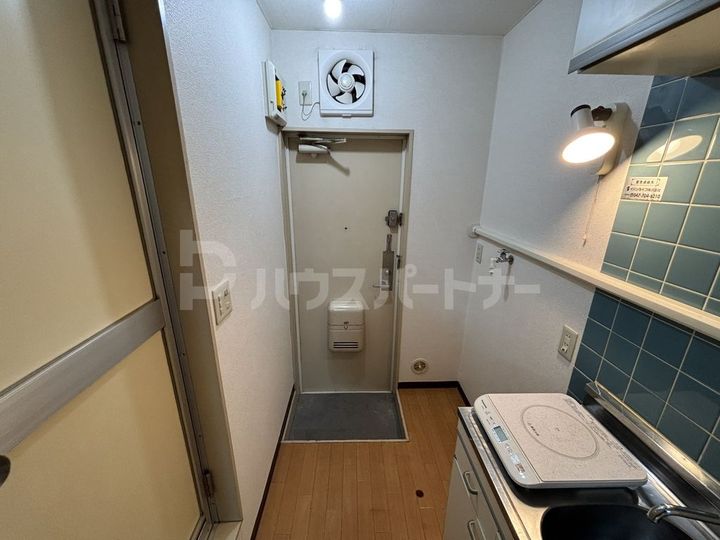 タウンハイツ元山の玄関