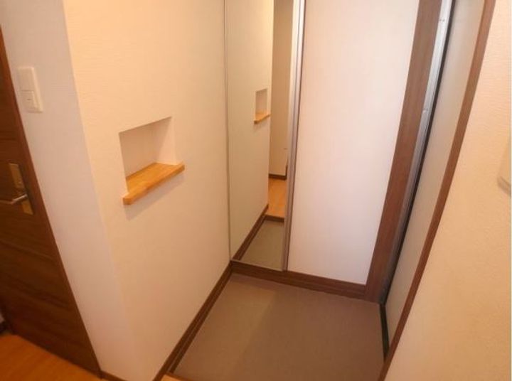 メゾン南福岡の玄関