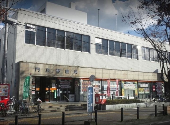 ブーゲンビリアの周辺