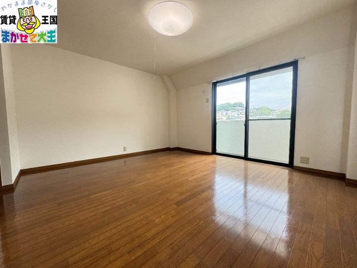 ひまわり五番館の内装