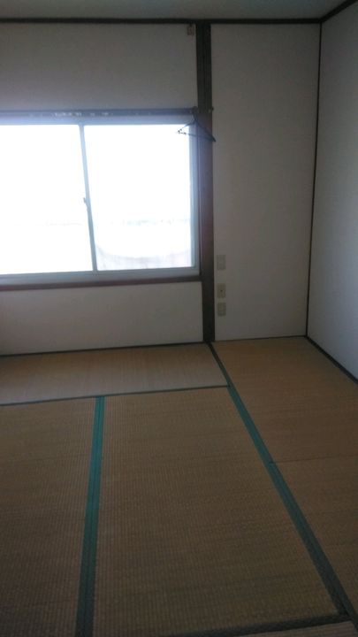 福岡県中間市扇ヶ浦1(アパート)の賃貸物件の居間