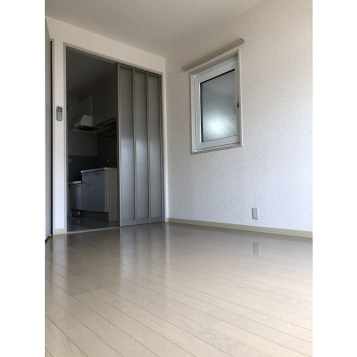 サンパティークBの居間