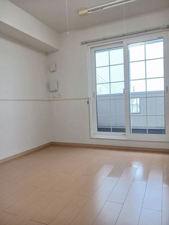 福島県郡山市安積町長久保2(アパート)の賃貸物件の居間