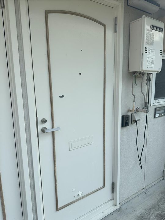 ハートピア壱番館の玄関