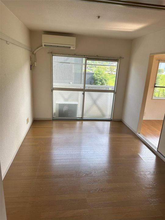 ハートピア壱番館の居間