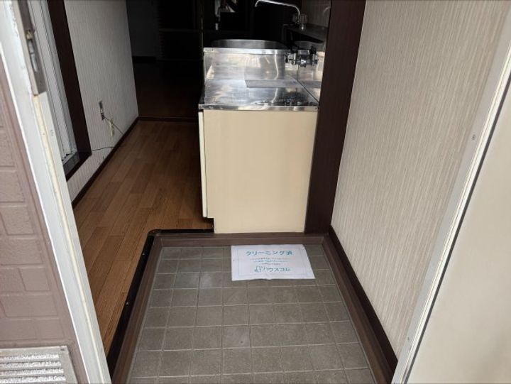 ビューラーオークボD棟の玄関