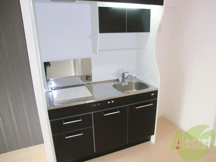 アドバンス三宮ラシュレのキッチン