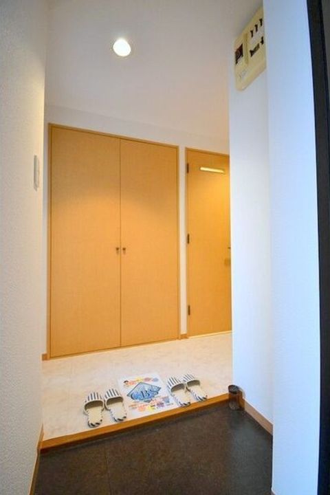 北海道札幌市中央区南七条西13(マンション)の賃貸物件の玄関