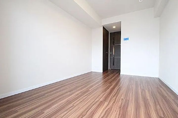 グロース横浜阪東橋の居間