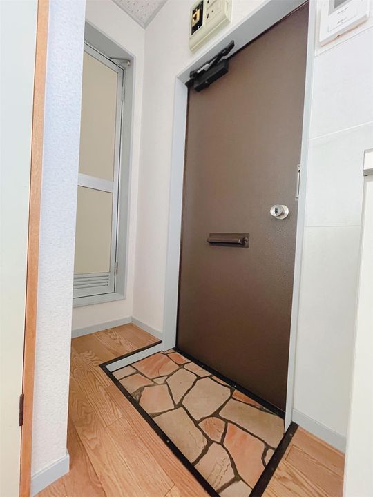 ユーアイマンションAの玄関