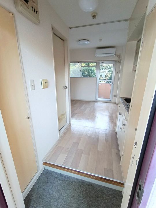 東村山ペガサスビルの玄関