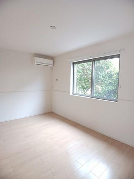 フローレスの内装