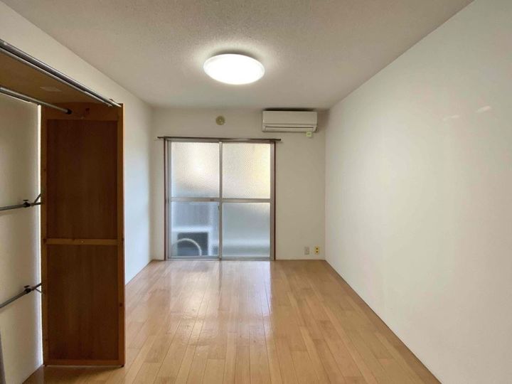 田上コーポの居間