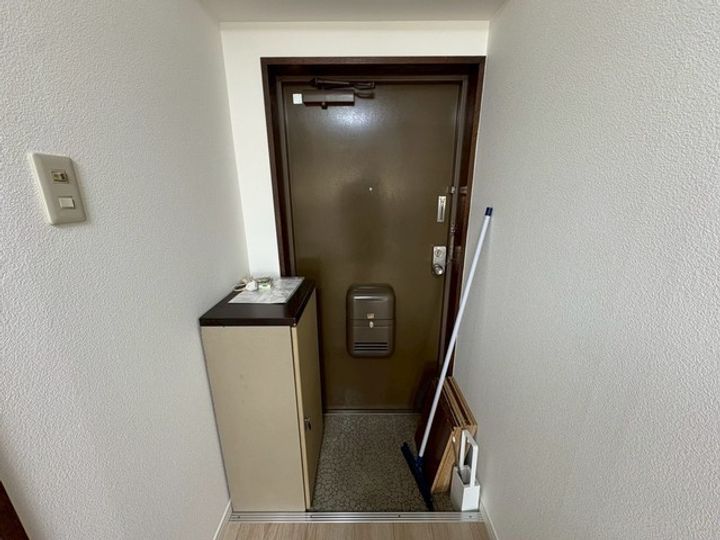 LS舟入本町の玄関